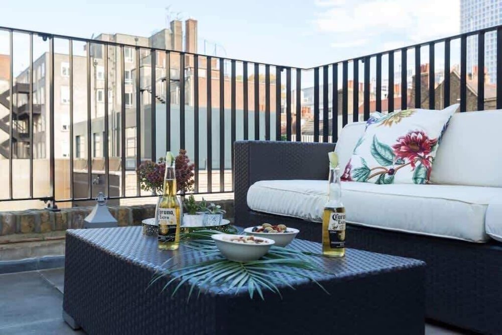 The Penthouse Pause - Soho - by Frankie Says