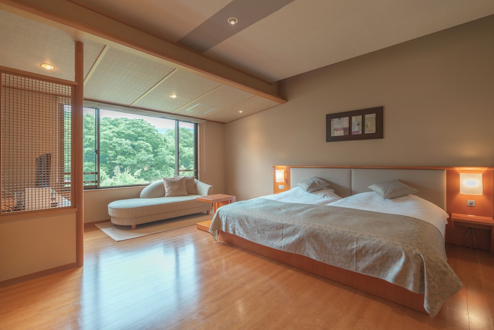 Narashino no sato Gyokusui -6 years or older-