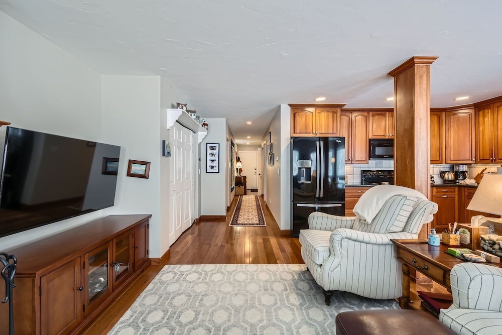 Stone Creek Meadows 205 2 Bedroom Condo