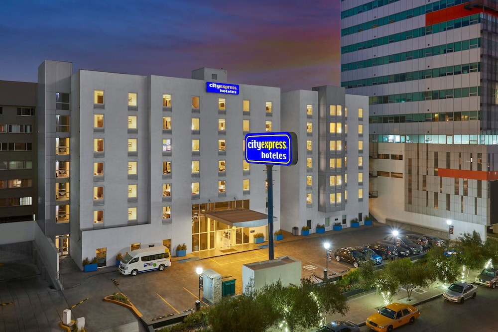 Hotel City Express by Marriott Tijuana Río - Image 1