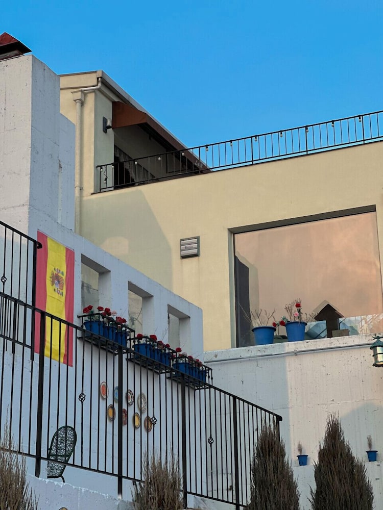 Spain Village Poolamping