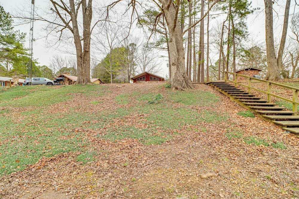 Premier Trout Fishing: Scenic White River Cabin