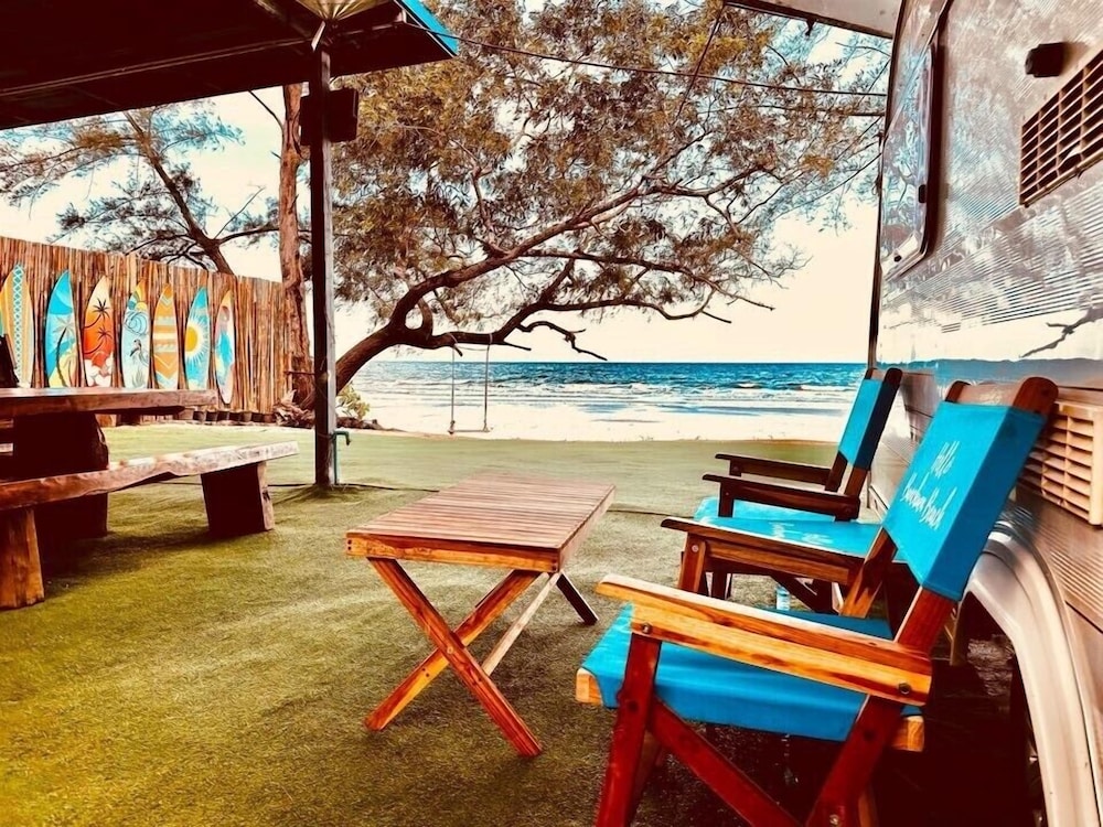 Hello Banchuen Beach