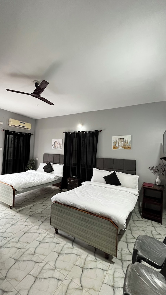 Casa Almeida Guest House