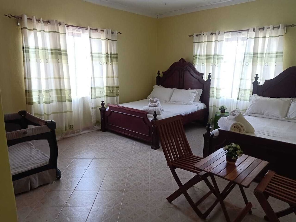 Aztuni Home Kitale view 4