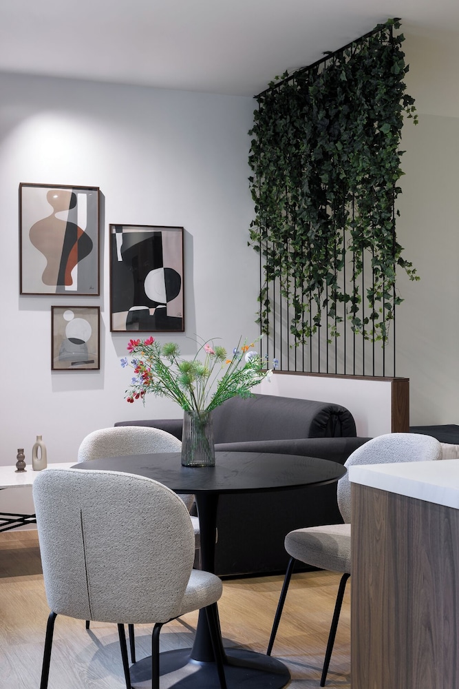 MoRe by Zoia Living