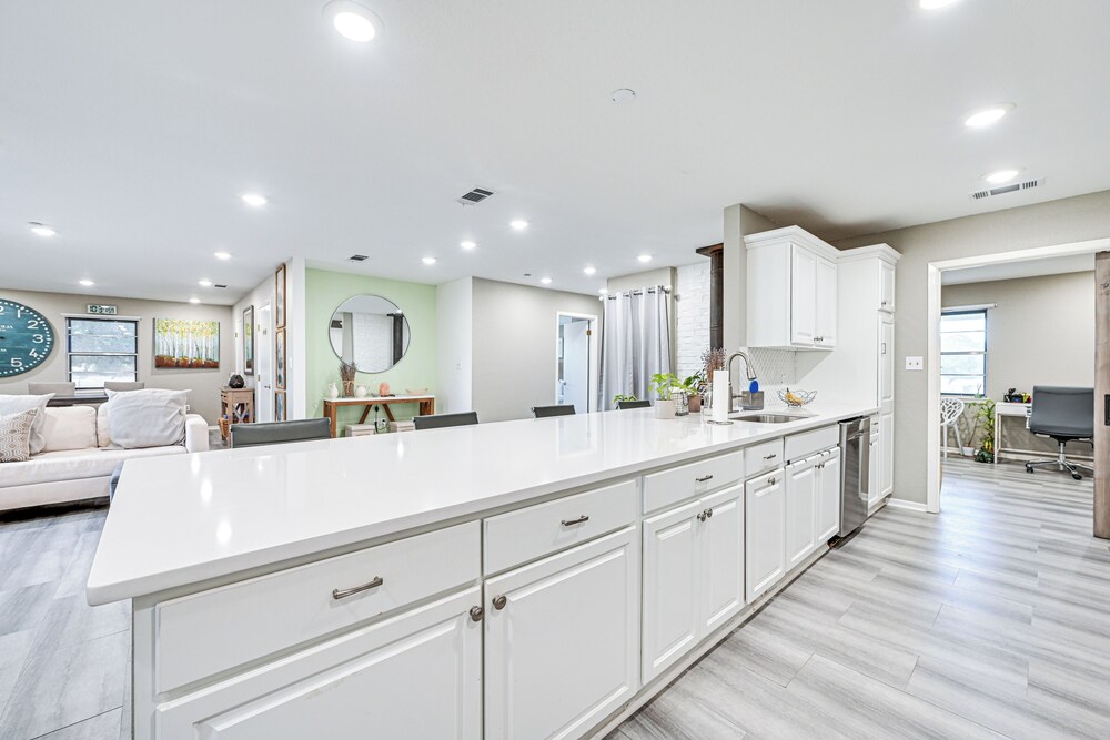 3-acre Retreat: 6 Mi to Stillhouse Hollow Lake