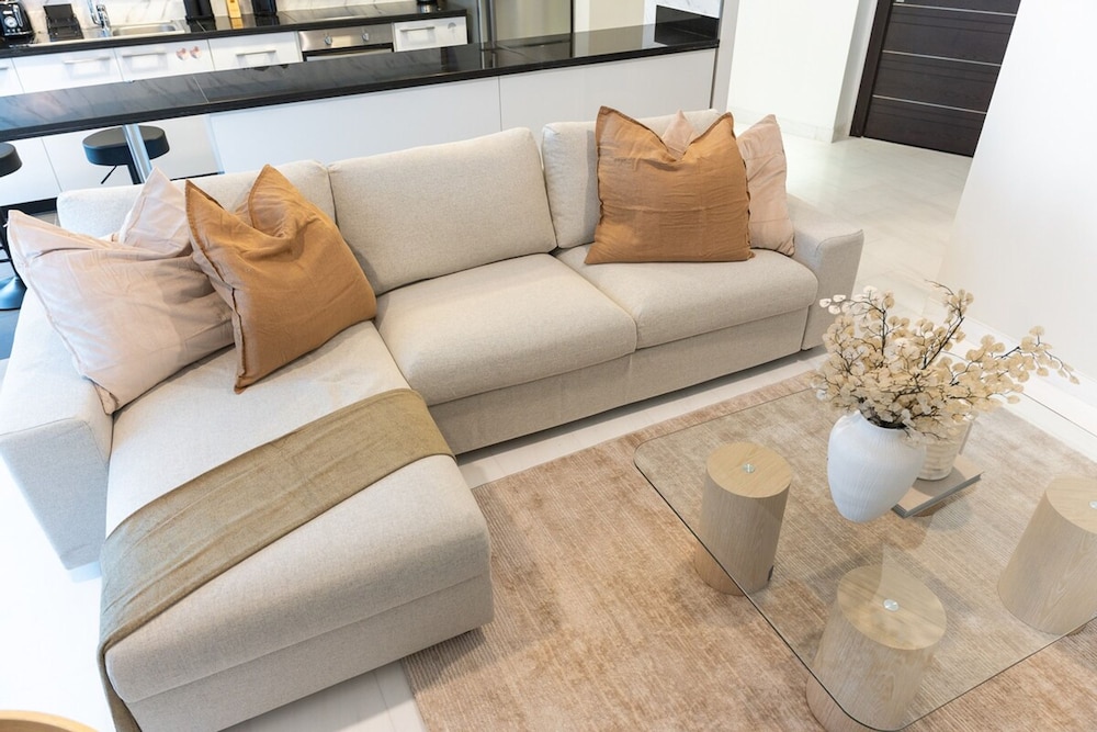 Modern Aesthetic 2-bedroom in Dubai Marina