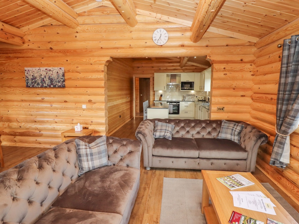 Maple Lodge