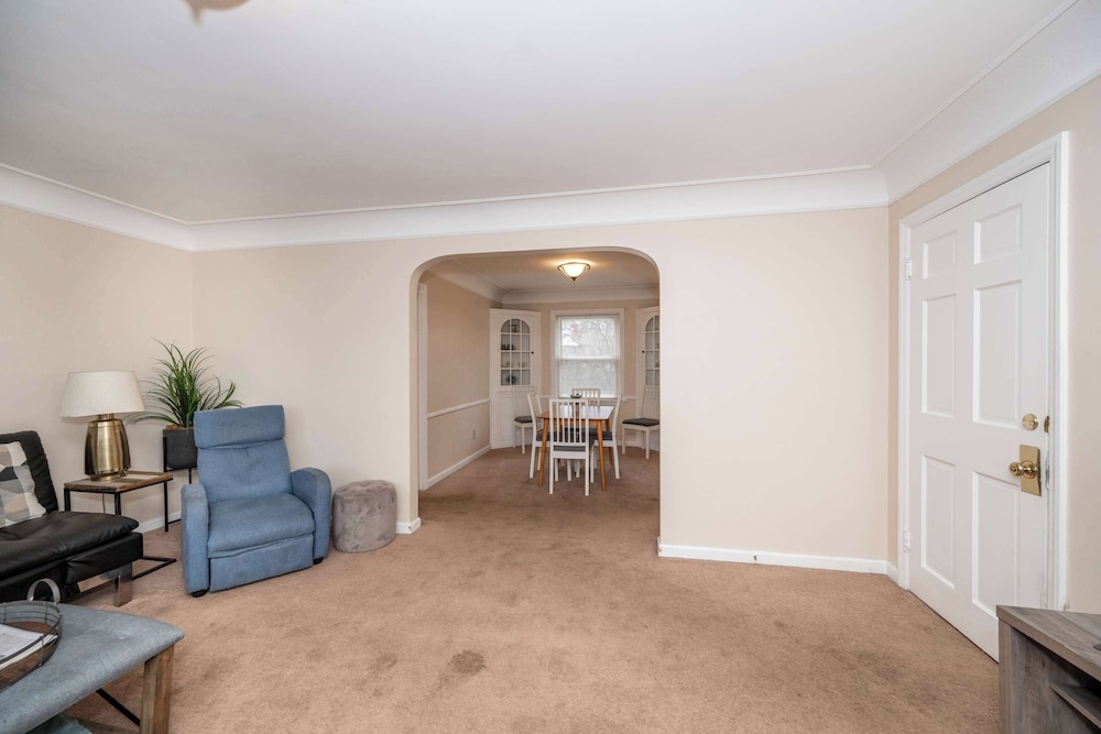 Kenwood Keys Suites for 12!