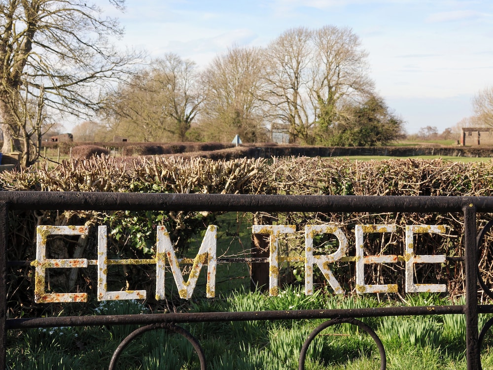 Elm Tree Cottage