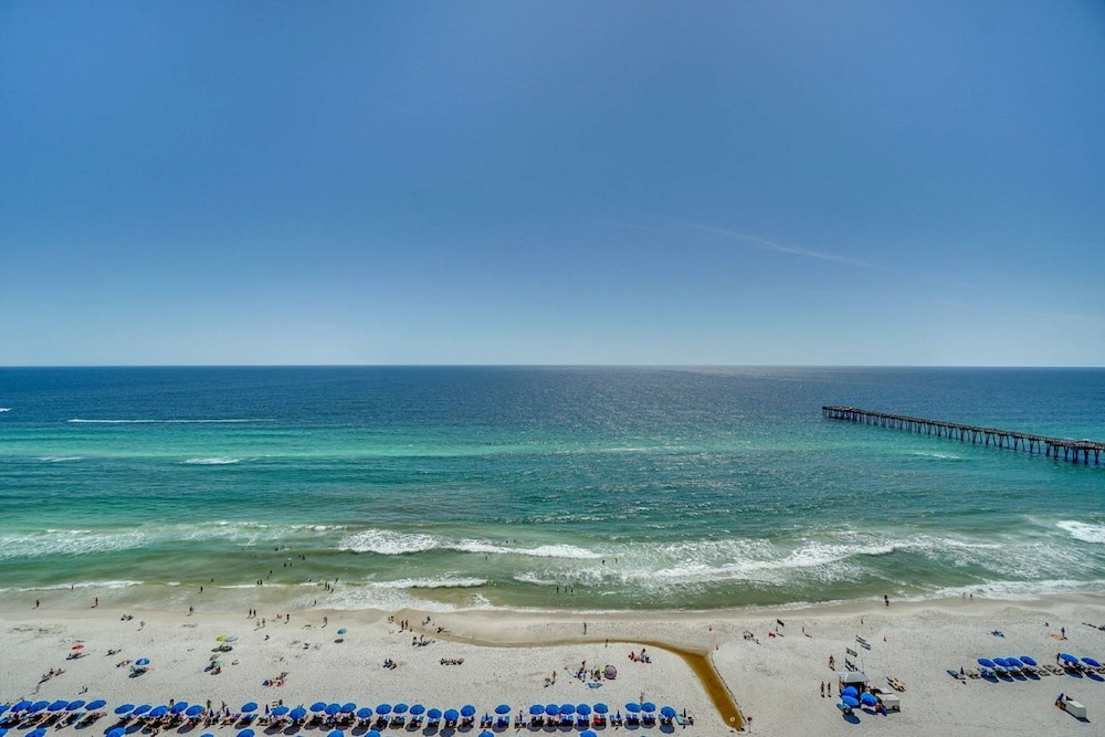 Calypso Beach Resort by Panhandle Getaways