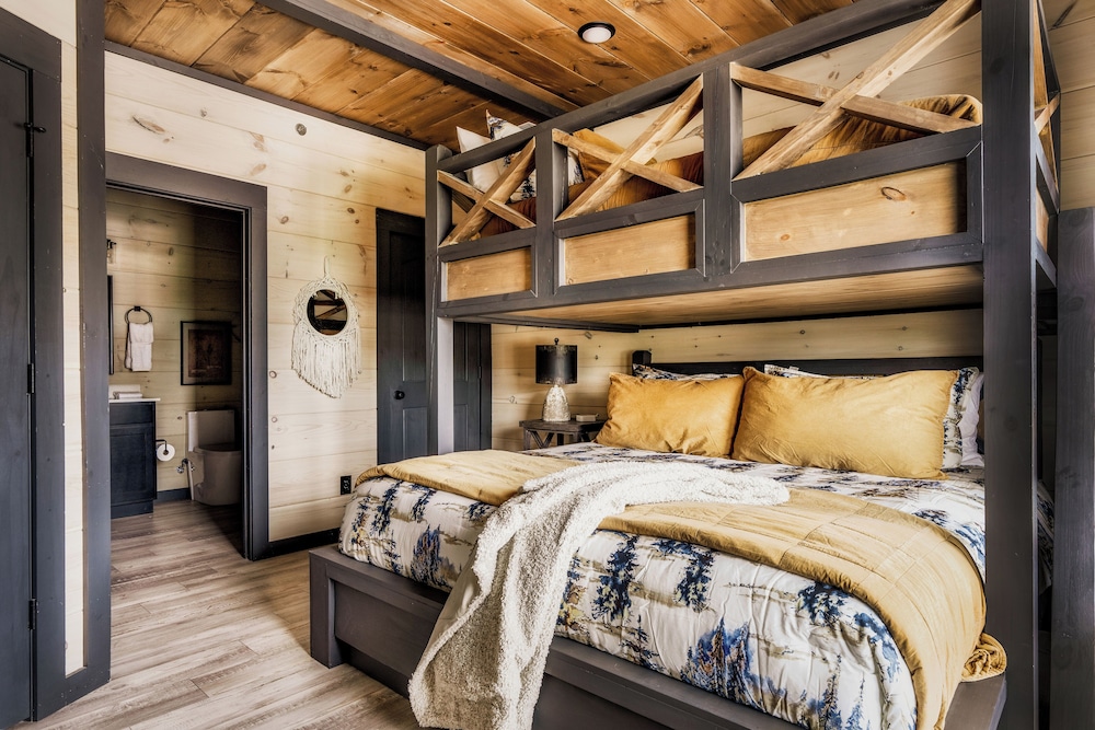 Star Gazer Luxury Rooftop Cabin