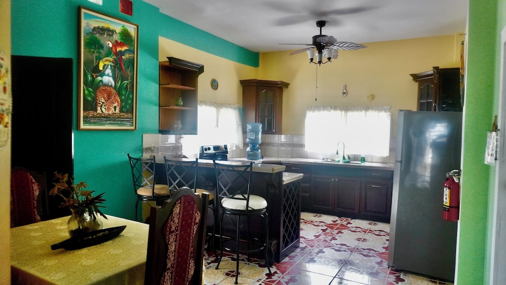 See Belize Waterside Sea View 2-bedroom Apartment w Balcony, Pool & Deck 2nd FL