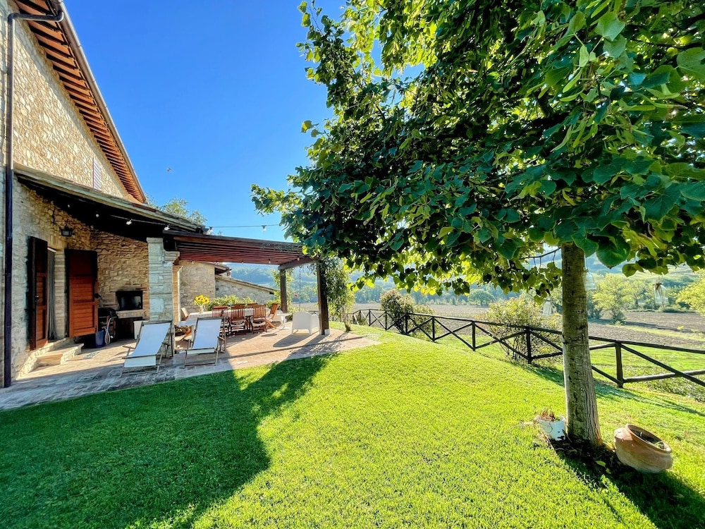 Detached Villa With Games Room, Pool, and Panoramic Views in San Damiano