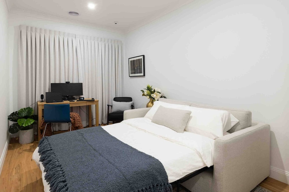 1 Beach House - Award-winning Luxury Smart Home