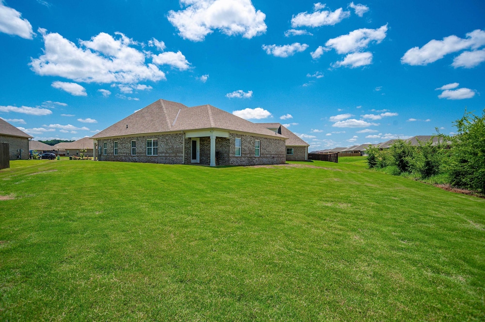 Quiet Family Home 15 Mi to Dtwn Huntsville! - Property Image 19