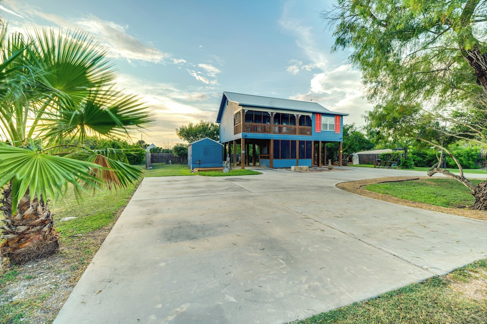 Walk to Pier: Bayside Getaway w/ Screened Balcony view 5