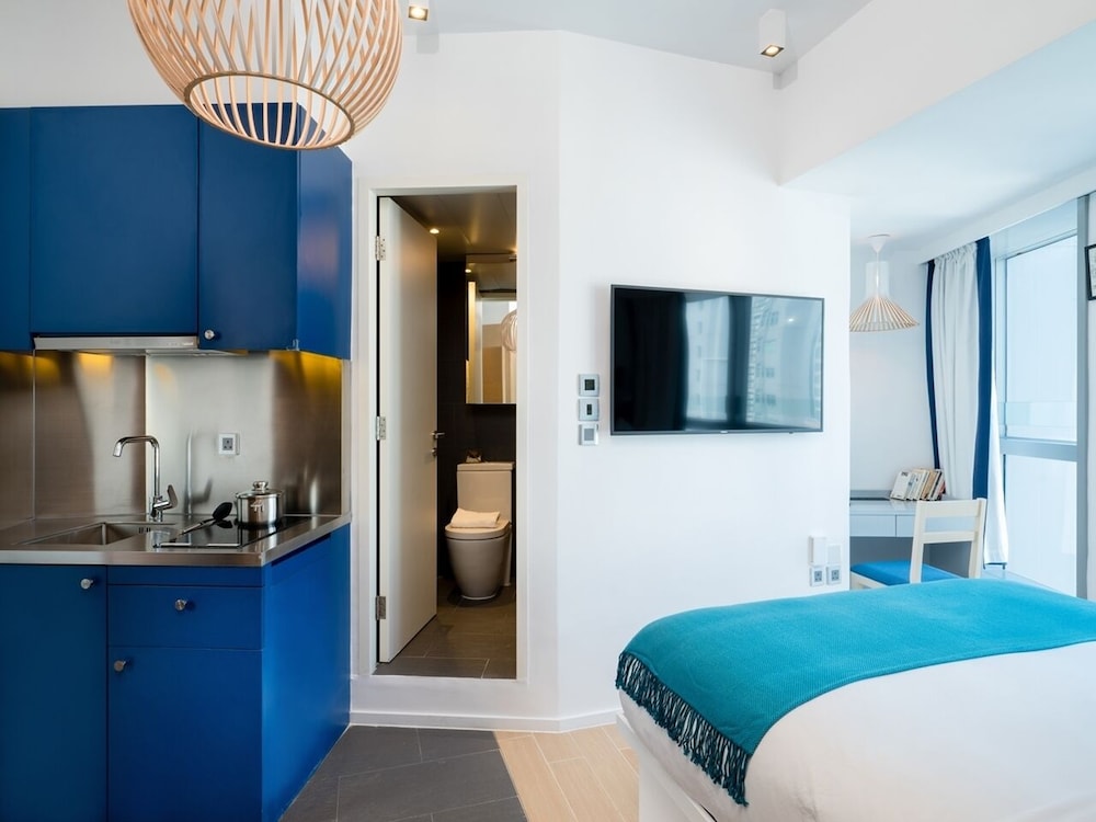 CHI Residences 138