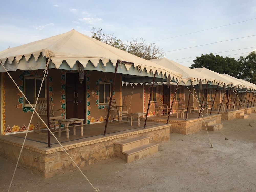 Desert Glamping