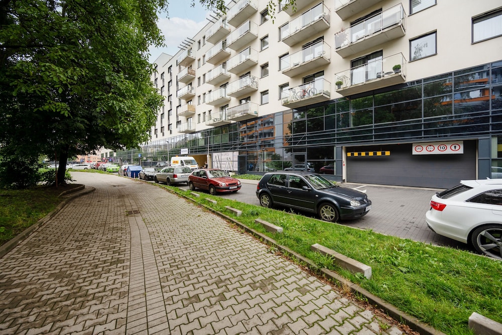 Bright Studio Legnicka by Renters view 2