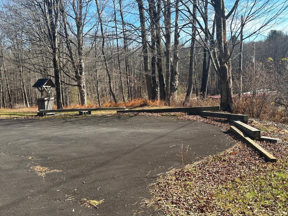 Secluded Lodge Farm Views 50 Acres Wifi