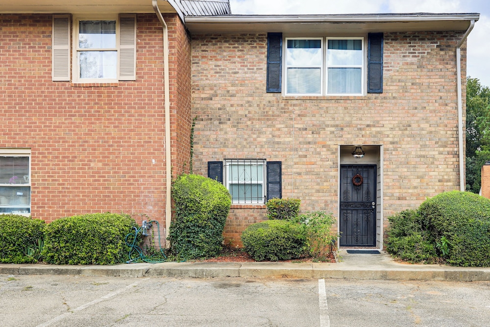 Easy ATL Access: Suburban Home Base w/ Patio