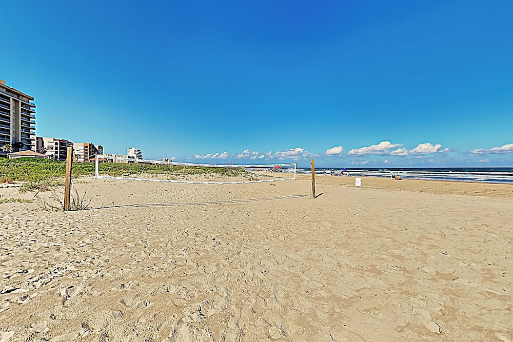 Gulf-front 2BR w/ Resort Amenities, Beach Access