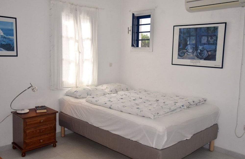 Angali HM Quiet 3 Bdrm Home on the Beach