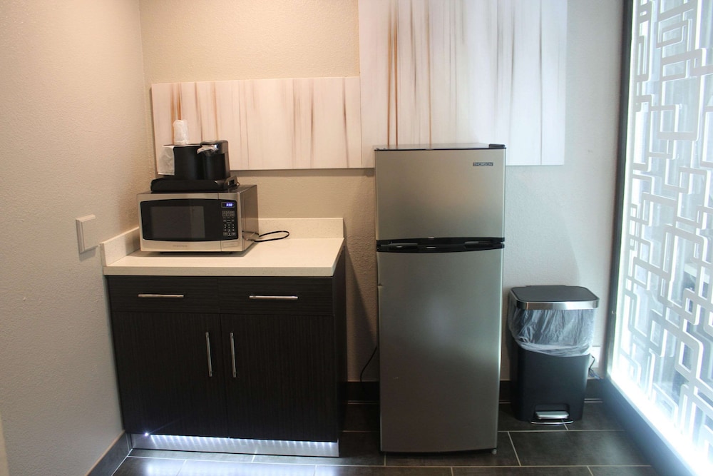 Marshall Vacations - Clarion Pointe Marshall - Property Image 16