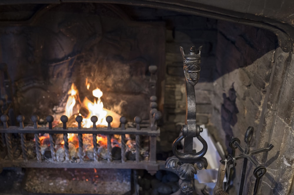 The Ostrich Inn