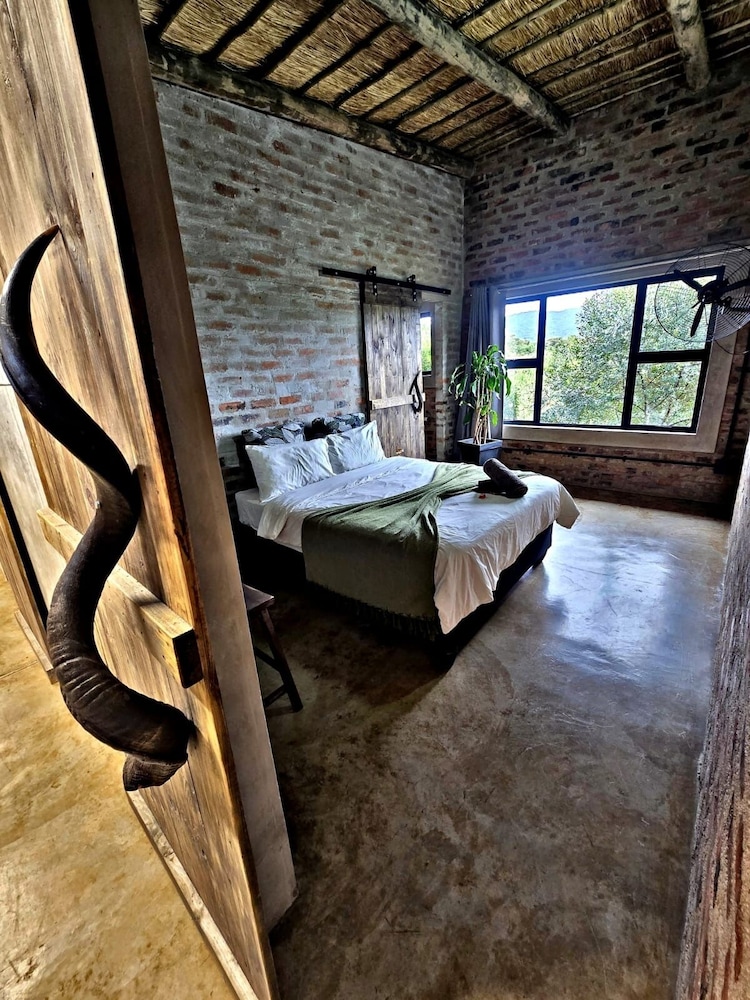 Syeta Bush Lodge