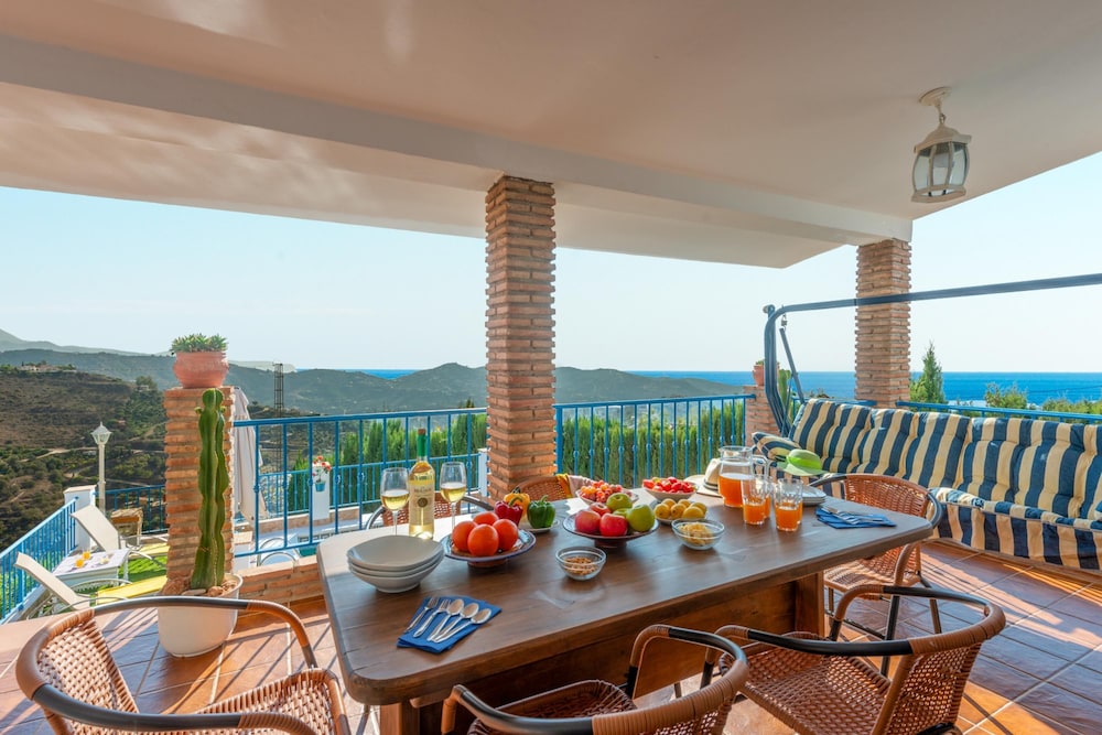 Villa Dorita con Piscina by At Home Costa del Sol
