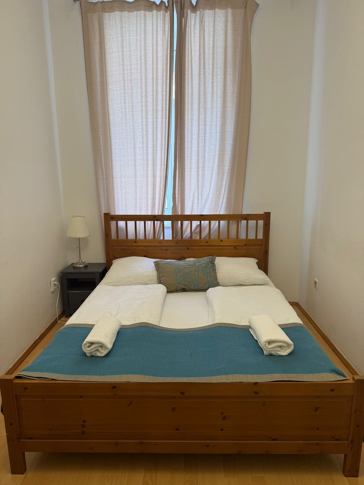 Cozy 3BR Apt Vienna City Center