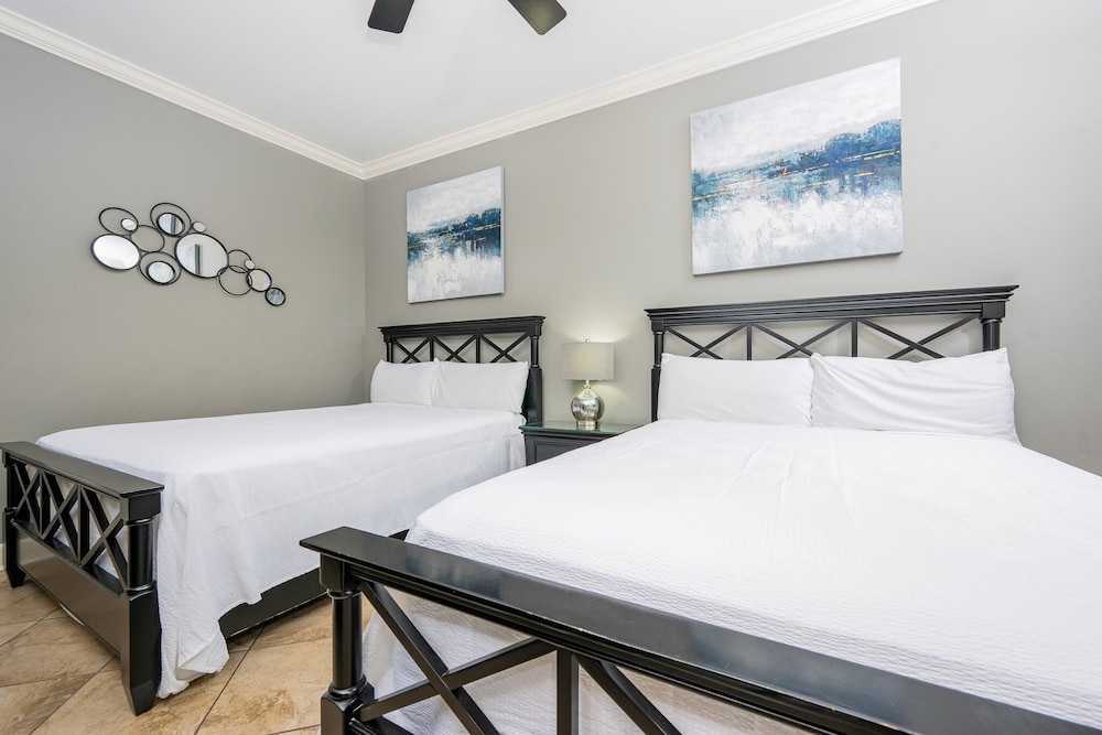The Oasis 1704 Formerly Phoenix West Ii 1704 3 Bedroom Condo