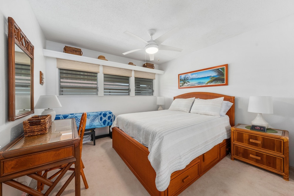 Big Island Kona Isle E32 1 Bedroom Condo