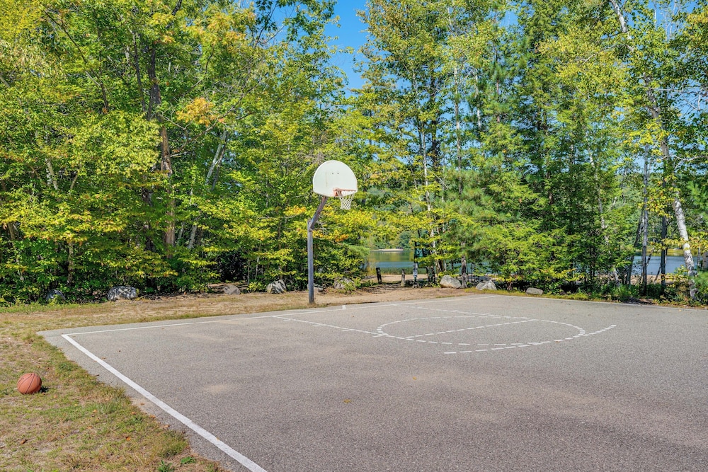 Walk to Beach & Playground: Charming Madison Cabin