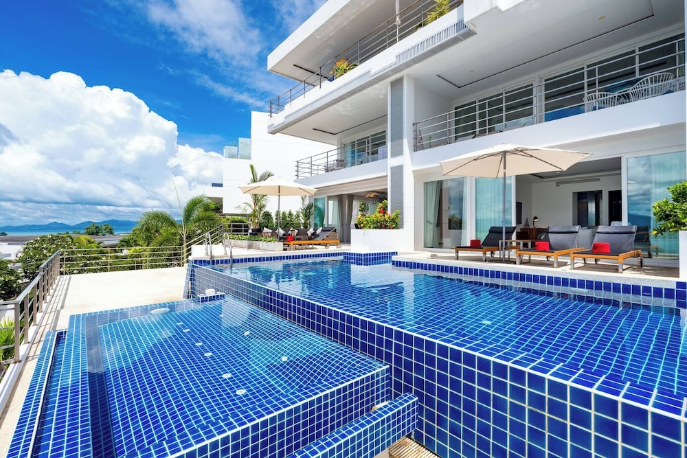 Luxury Sea View Apartment AB at Unique Residences