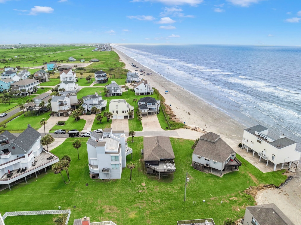 Maree by the Sea by Ryson Vacation Rentals