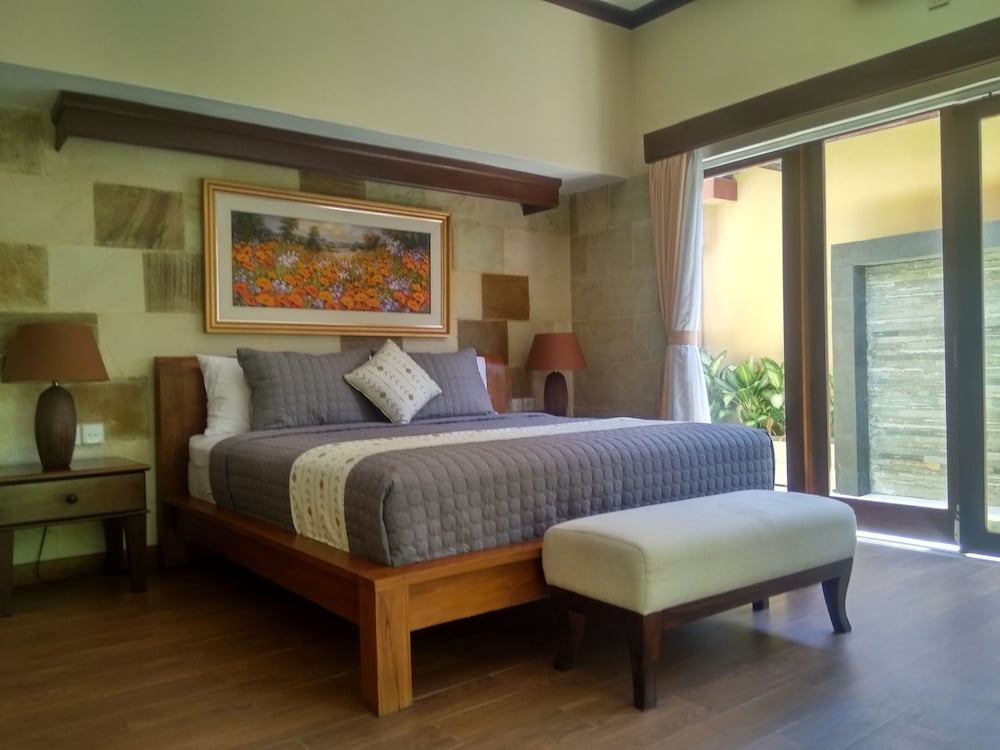 Mahe Garden Inn and Villas view 5