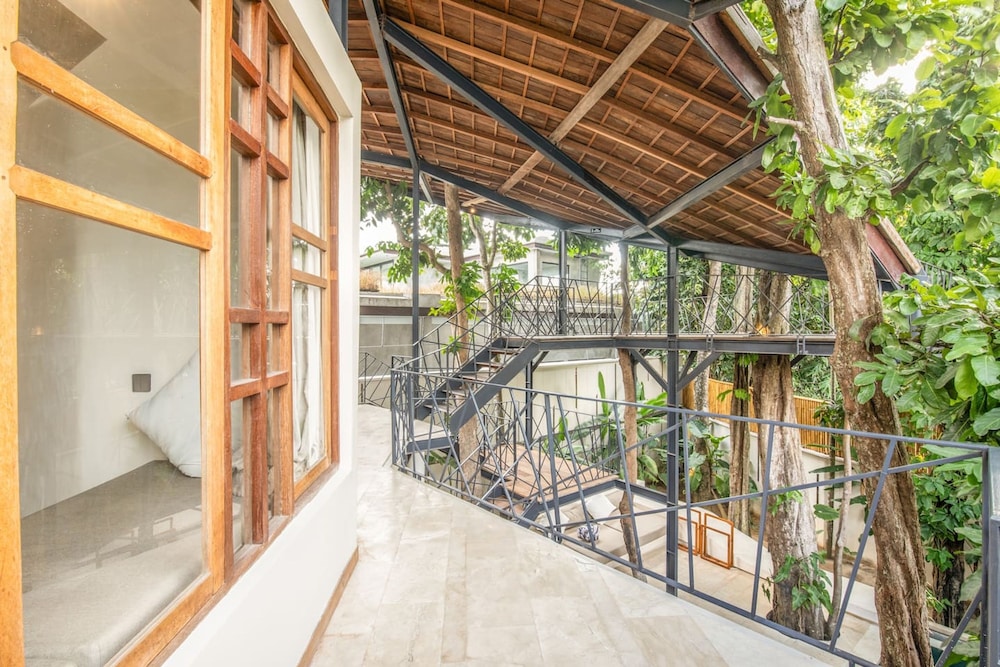 BA Villa 10 2 BR Stylish 2-br Villa With Pool 800m Canggu Beach