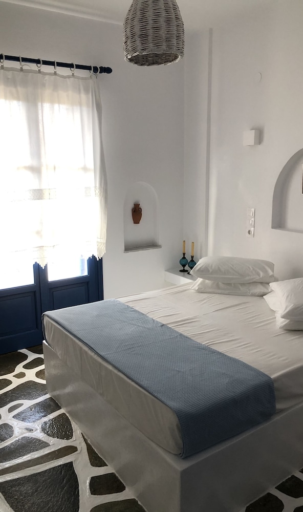 Angie's Studios photo 3