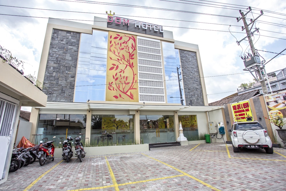RedDoorz Plus @ Jalan Kaliurang