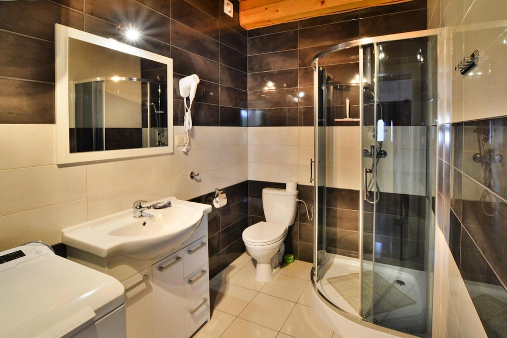 Apartment in Sianozety Near Sandy Beach