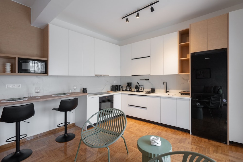 LIV - Seaside Getaway in Glyfada