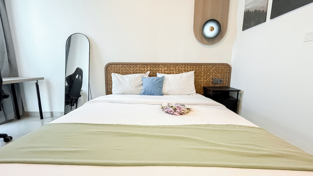 Fully Furnished Studio Room At Ciputra World 2 Apartment