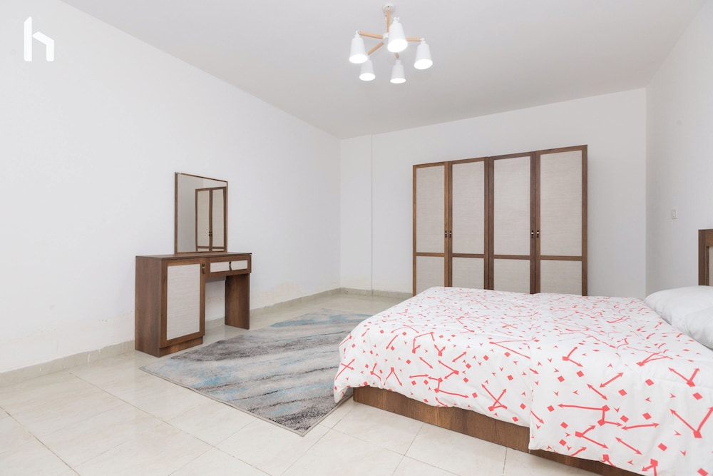 Family stay Apartment in Rehab city