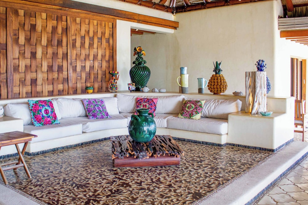 Casa Irekua Luxury beachfront retreat