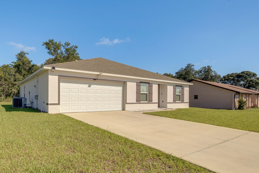 Yard Space & Games: Pet-friendly Ocala Retreat