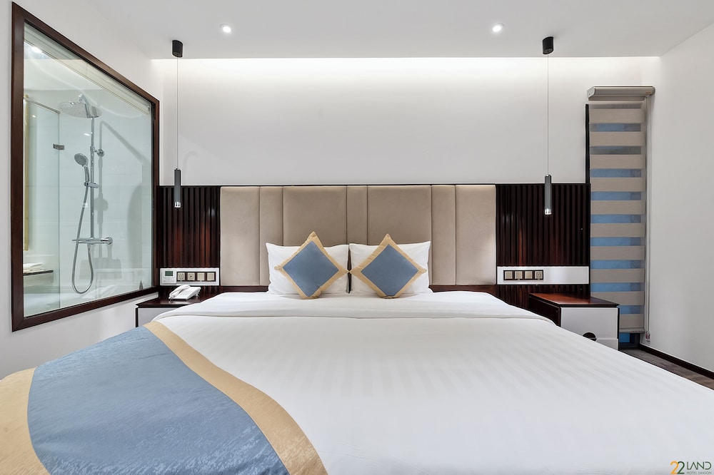 22Land Hotel Saigon 19